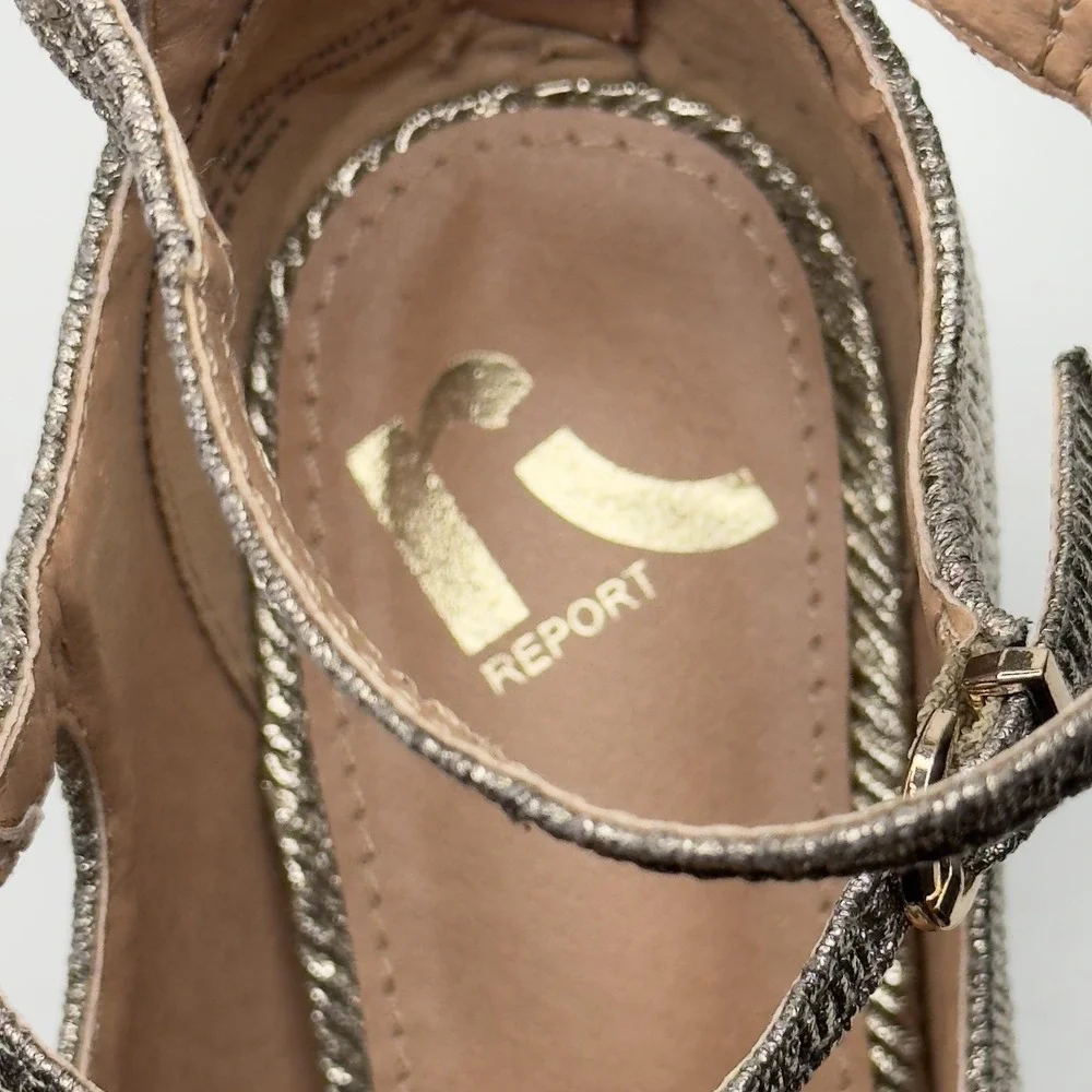 Report Deschutes Heeled Sandals Women 7W Gold Metallic Triple Strap‎ Block Heel